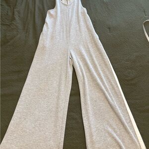 Colsie Light Gray Wide-Leg Jumpsuit with White Side Stripe